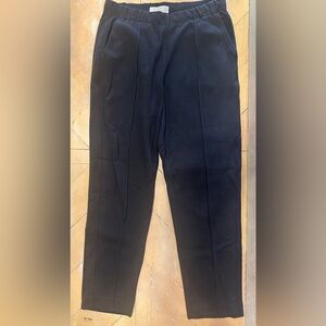 Everlane Black Pull-On Ankle Pants Size M Minimalist Career Chic Pants